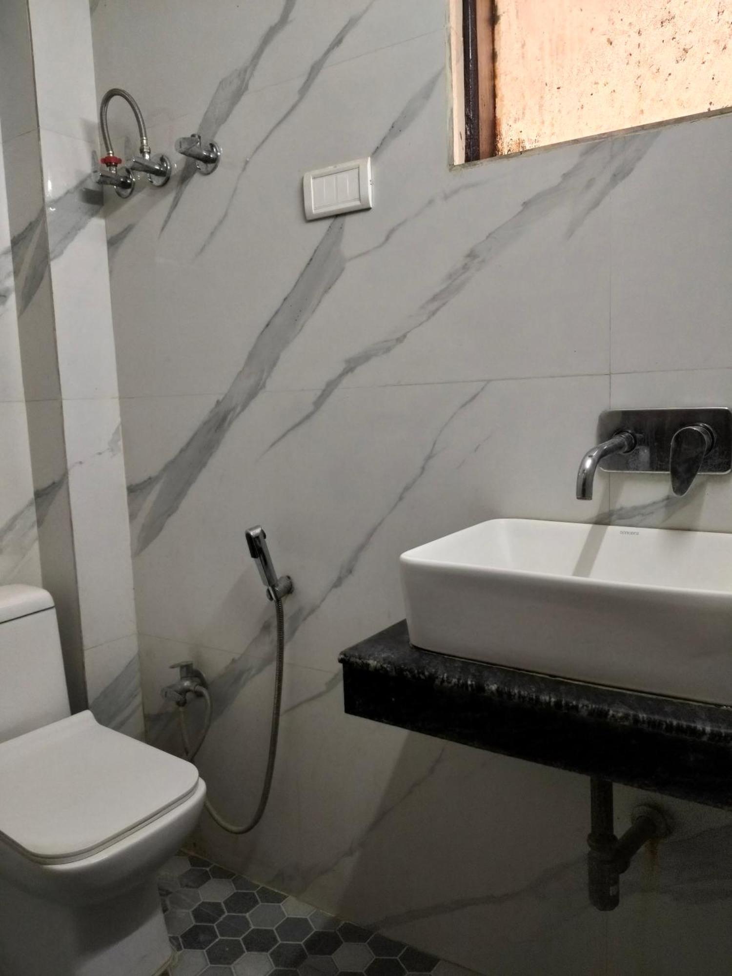 Hotel Yatri International Nuova Delhi Esterno foto