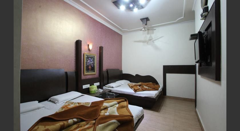 Hotel Yatri International Nuova Delhi Esterno foto